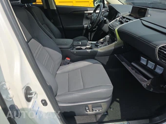 2020 Lexus NX 300 - miniatura 8