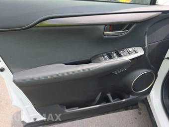 2020 Lexus NX 300 - miniatura 9