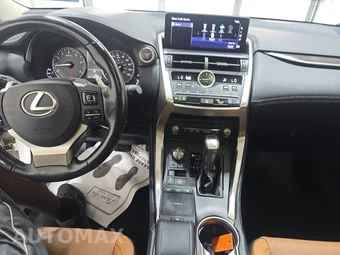 2020 Lexus NX 300 – miniatura 11