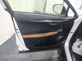 2020 Lexus NX 300 – miniatura 9