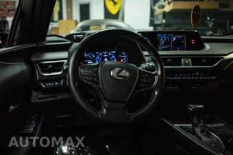 2020 Lexus UX 200 - miniatura 15