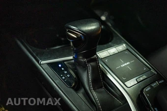 2020 Lexus UX 200 - miniatura 20