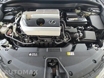 2020 Lexus UX 200 – miniatura 15