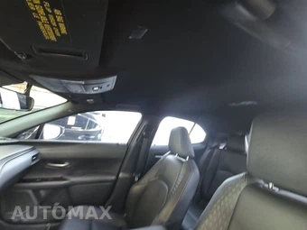 2020 Lexus UX 200 – miniatura 17