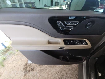 2020 Lincoln Aviator Reserve – miniatura 9