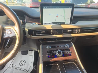 2020 Lincoln Aviator Reserve – miniatura 11