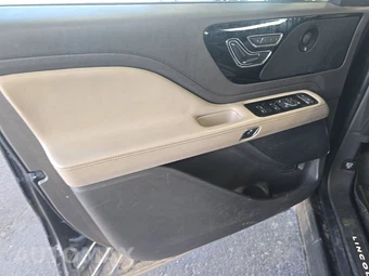 2020 Lincoln Aviator Reserve – miniatura 9