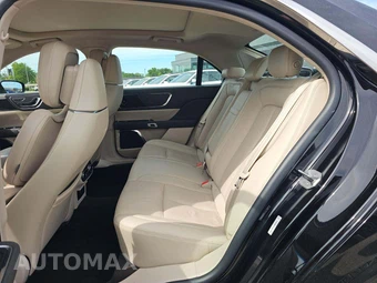 2020 Lincoln Continental Reserve – miniatura 13