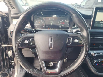 2020 Lincoln Corsair Standard – miniatura 10