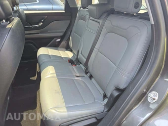 2020 Lincoln Corsair Standard – miniatura 13