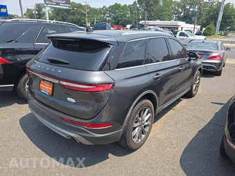 2020 Lincoln Corsair Standard – miniatura 3