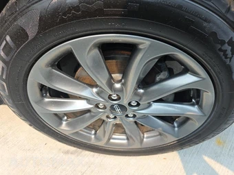 2020 Lincoln Corsair Standard – miniatura 9