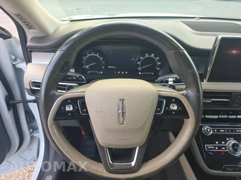 2020 Lincoln Corsair Standard – miniatura 10