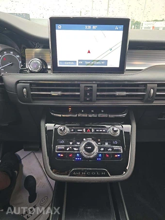 2020 Lincoln Corsair Standard – miniatura 10
