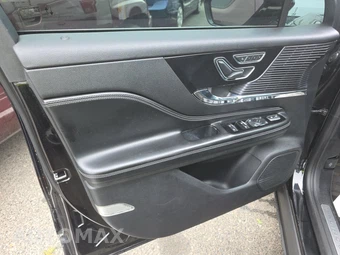 2020 Lincoln Corsair Standard – miniatura 9