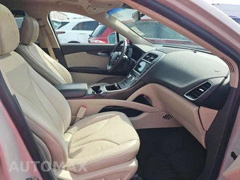 2020 Lincoln Nautilus Reserve – miniatura 8