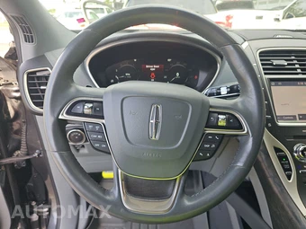 2020 Lincoln Nautilus Reserve – miniatura 10