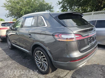 2020 Lincoln Nautilus Reserve – miniatura 6