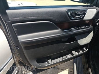 2020 Lincoln Navigator L Reserve – miniatura 9