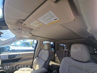 2020 Lincoln Navigator Reserve – miniatura 11