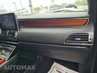 2020 Lincoln Navigator Reserve – miniatura 19