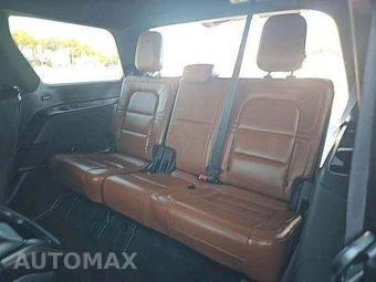 2020 Lincoln Navigator Reserve – miniatura 15