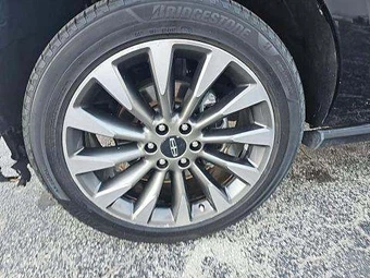 2020 Lincoln Navigator Reserve – miniatura 25