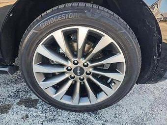 2020 Lincoln Navigator Reserve – miniatura 27