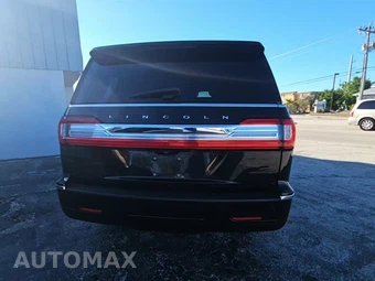 2020 Lincoln Navigator Reserve – miniatura 4