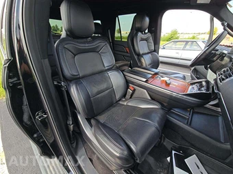 2020 Lincoln Navigator Reserve – miniatura 16