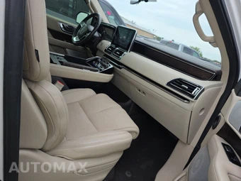 2020 Lincoln Navigator Reserve – miniatura 8