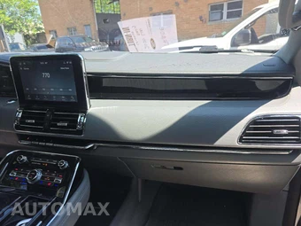 2020 Lincoln Navigator Reserve – miniatura 20