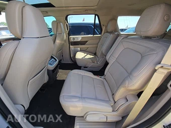 2020 Lincoln Navigator Reserve – miniatura 13