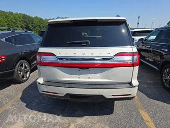 2020 Lincoln Navigator Reserve – miniatura 5