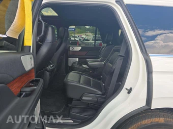 2020 Lincoln Navigator Reserve – miniatura 13
