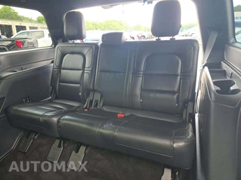 2020 Lincoln Navigator Reserve – miniatura 14