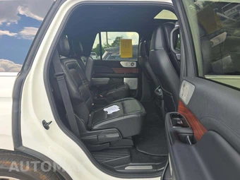 2020 Lincoln Navigator Reserve – miniatura 17