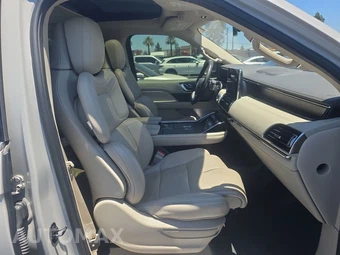 2020 Lincoln Navigator Reserve – miniatura 8