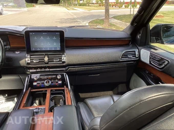 2020 Lincoln Navigator Reserve - miniatura 16