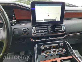 2020 Lincoln Navigator Reserve – miniatura 11