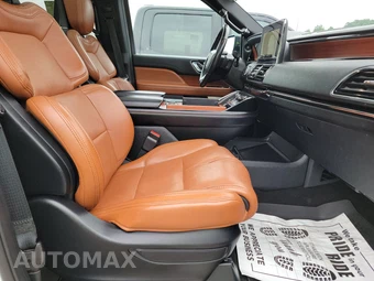2020 Lincoln Navigator Reserve – miniatura 8