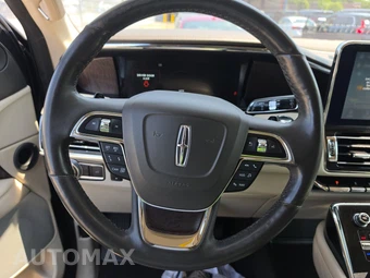 2020 Lincoln Navigator Reserve – miniatura 10