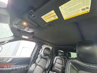 2020 Lincoln Navigator Reserve - miniatura 11
