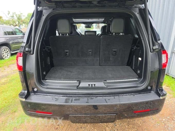 2020 Lincoln Navigator Reserve - miniatura 15