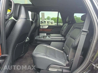 2020 Lincoln Navigator Reserve – miniatura 13
