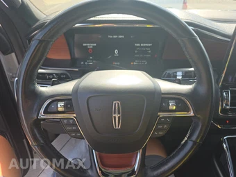 2020 Lincoln Navigator Standard – miniatura 10
