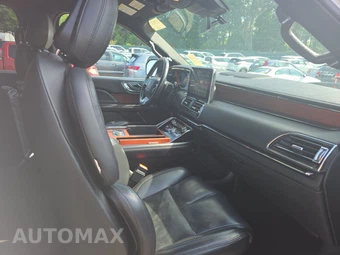 2020 Lincoln Navigator Standard – miniatura 8