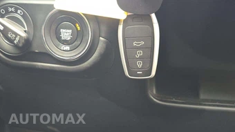 2020 Maserati Levante GranLusso – miniatura 32