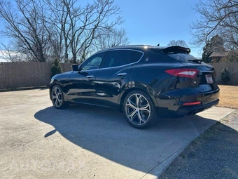 2020 Maserati Levante GranSport – miniatura 10