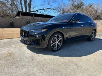 2020 Maserati Levante GranSport – miniatura 4